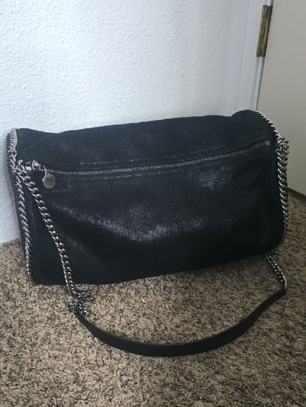 Stella McCartney Black Shine Weekender Bag W/ Silver Chain Trim (EUC)(RARE)🖤🩶 - Picture 3 of 13